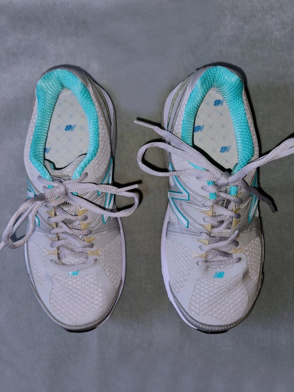 New Balance 1540 V2 Made in the USA Gray Green Women's US Size 6.5 Wide Sneakers
